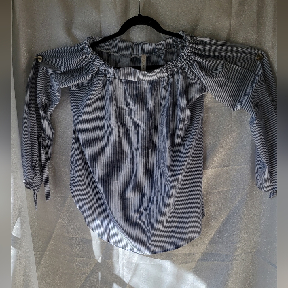 Womens Love In Off The Shoulder Strapless Top Striped Top Size Small